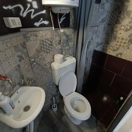 Papagajka Art Free Parking For Motorcycles In Garden *