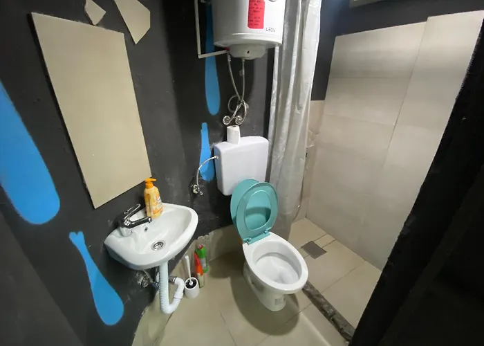 Papagajka Art Free Parking For Motorcycles In Garden *